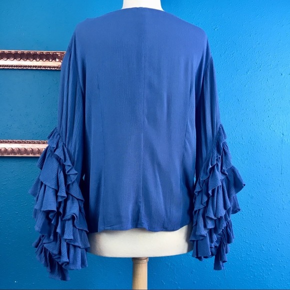 Guest Editor blue tiered ruffle sleeve blouse M - Picture 5 of 6